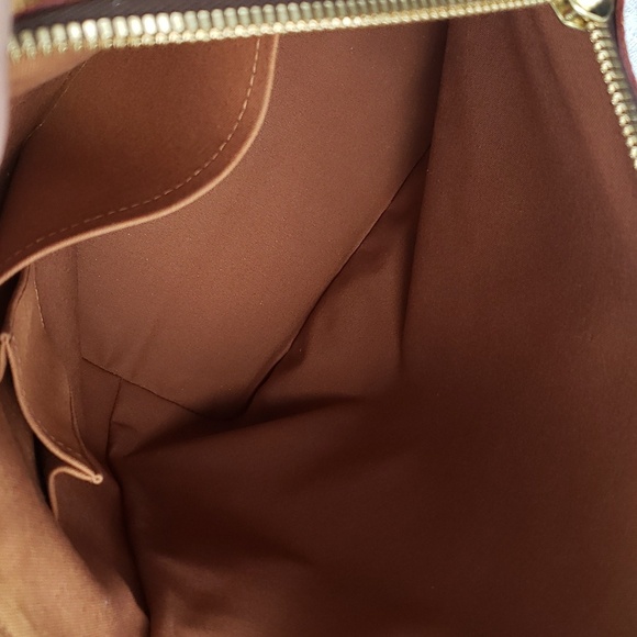 Louis vuitton Lock it GM Monogram Canvas and leather with lock and key🔥 😍💕 - Picture 16 of 17